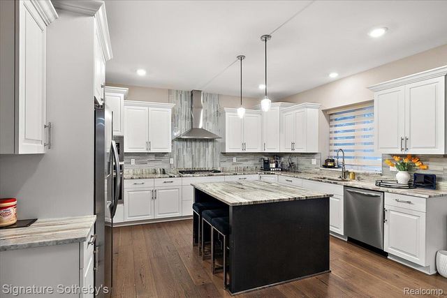 54085 Deadwood Lane, Shelby Charter Township, MI 48316