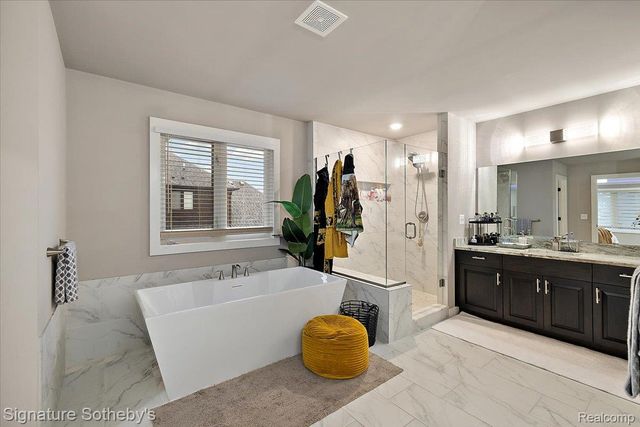 54085 Deadwood Lane, Shelby Charter Township, MI 48316