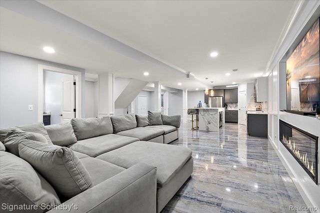 54085 Deadwood Lane, Shelby Charter Township, MI 48316