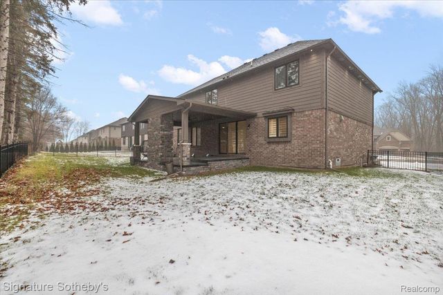 54085 Deadwood Lane, Shelby Charter Township, MI 48316