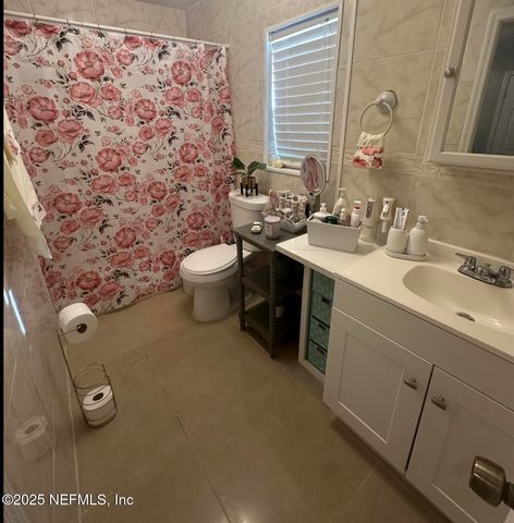 8300 BERRY Avenue, Jacksonville, FL 32211