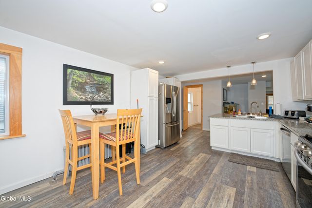 941 6th St Street, Rensselaer, NY 12144