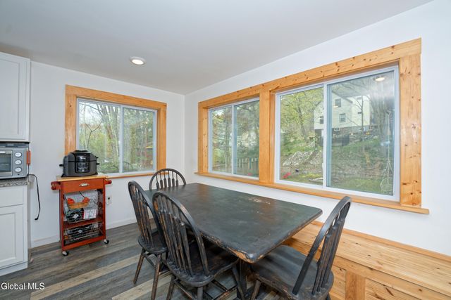 941 6th St Street, Rensselaer, NY 12144