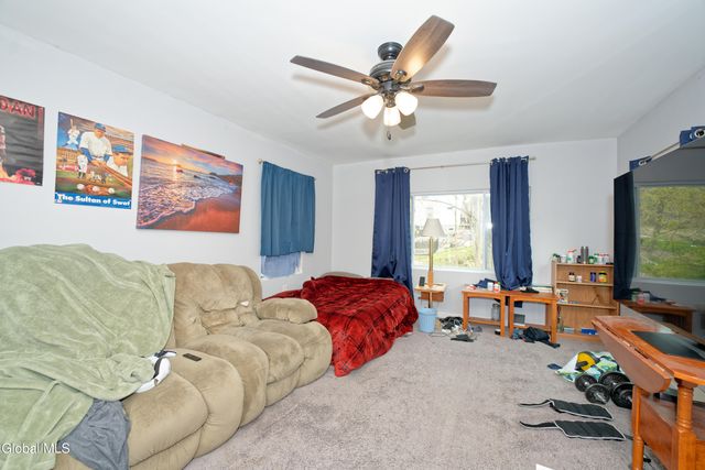 941 6th St Street, Rensselaer, NY 12144