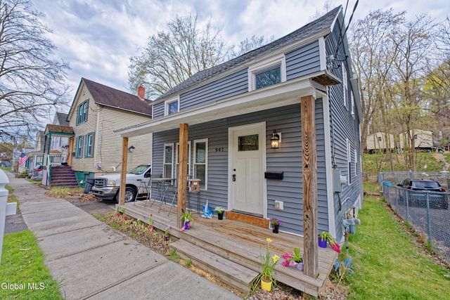 941 6th St Street, Rensselaer, NY 12144