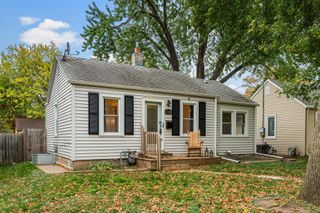 2745 Hampshire Avenue S, Saint Louis Park, MN 55426