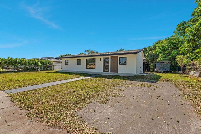 4520 NW 198th St, Miami Gardens, FL 33055