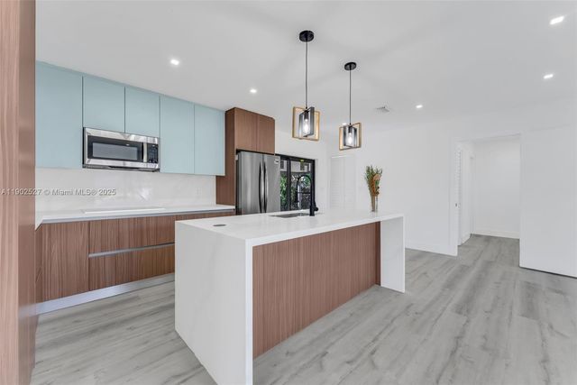 4520 NW 198th St, Miami Gardens, FL 33055