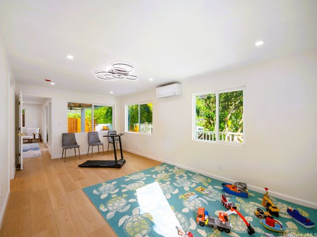 3565 Loulu Street, Honolulu, HI 96822