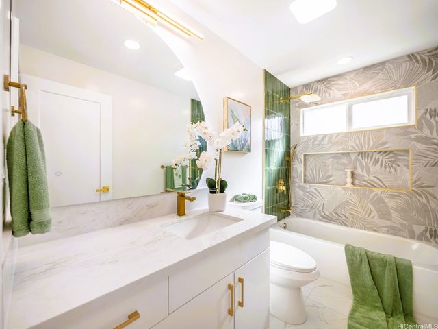 3565 Loulu Street, Honolulu, HI 96822