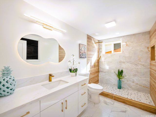 3565 Loulu Street, Honolulu, HI 96822