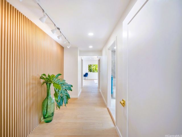 3565 Loulu Street, Honolulu, HI 96822