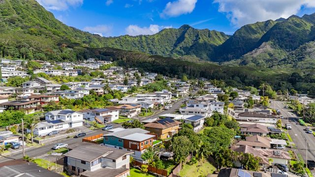 3565 Loulu Street, Honolulu, HI 96822