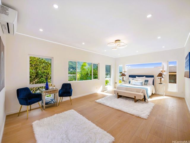 3565 Loulu Street, Honolulu, HI 96822