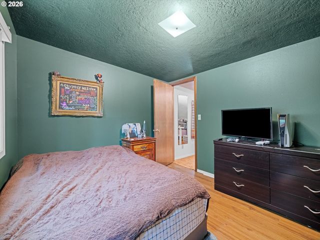 21635 WILLAMETTE Dr, West Linn, OR 97068