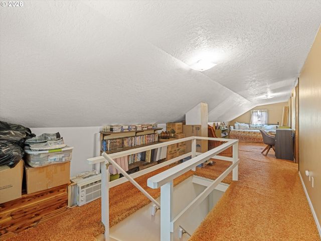 21635 WILLAMETTE Dr, West Linn, OR 97068
