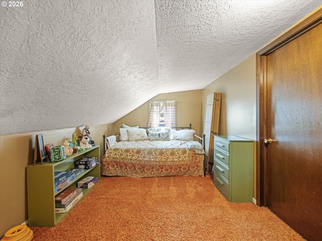 21635 WILLAMETTE Dr, West Linn, OR 97068
