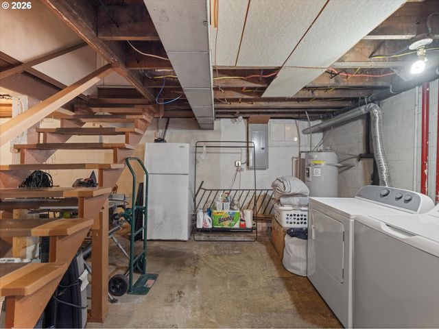 21635 WILLAMETTE Dr, West Linn, OR 97068