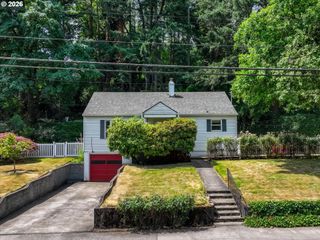 21635 WILLAMETTE Dr, West Linn, OR 97068