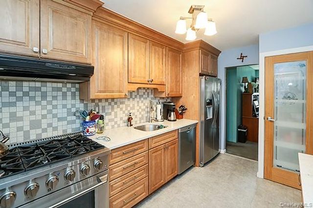 99 Ronkonkoma Boulevard, Centereach, NY 11720