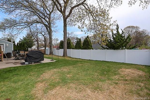 99 Ronkonkoma Boulevard, Centereach, NY 11720