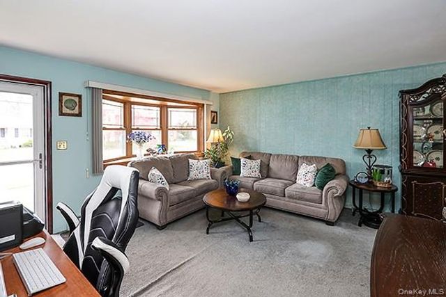 99 Ronkonkoma Boulevard, Centereach, NY 11720