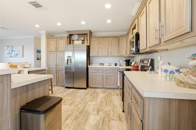 24717 SNOOK AVENUE 11D, Punta Gorda, FL 33980