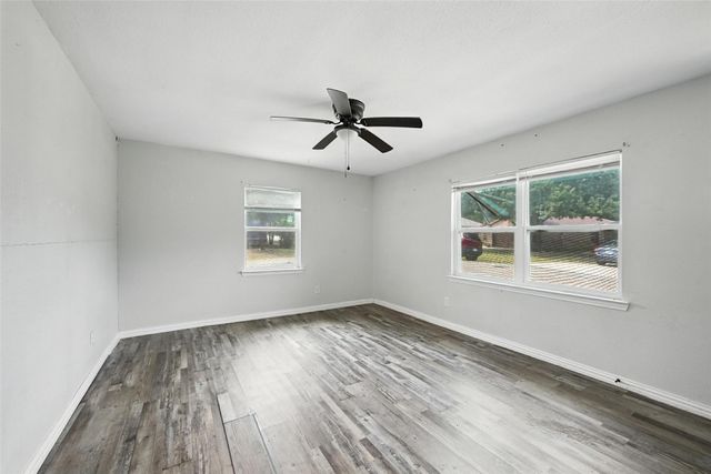 734 Thompson Drive A and B, Lake Dallas, TX 75065