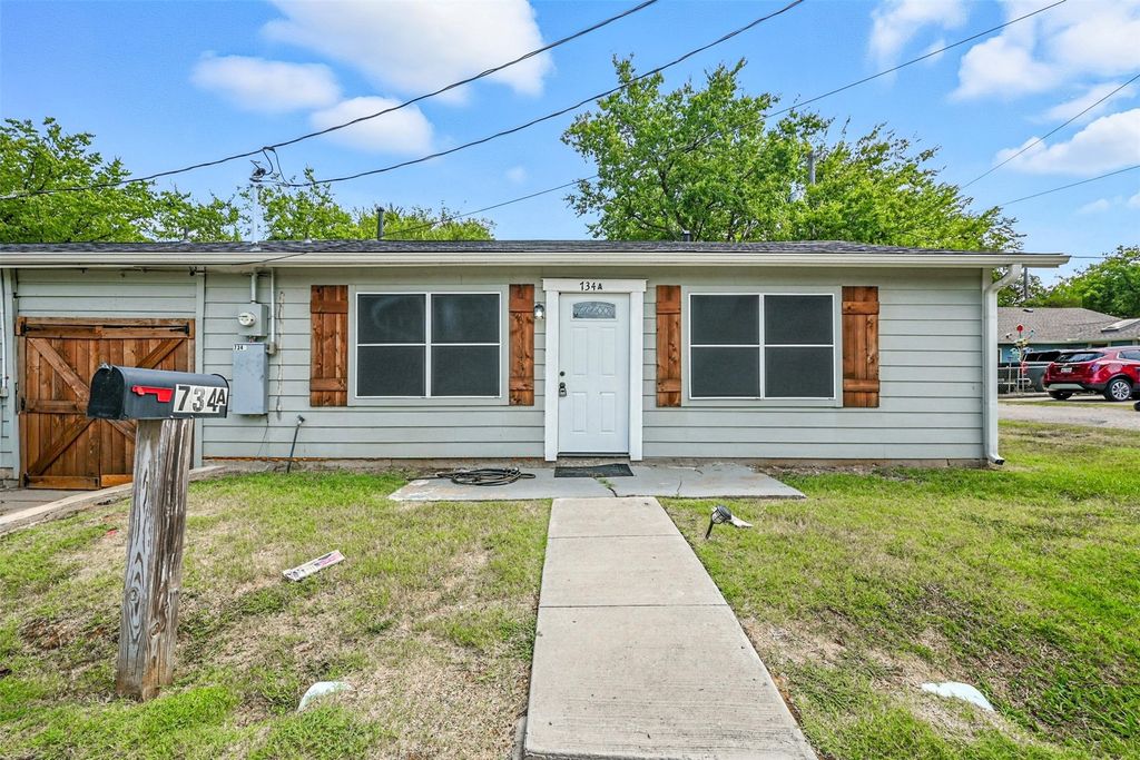734 Thompson Drive A and B, Lake Dallas, TX 75065