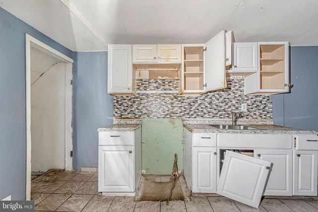 3075 ALABAMA RD, Camden, NJ 08104