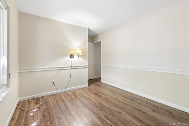 950 Skyline Drive, Coram, NY 11727