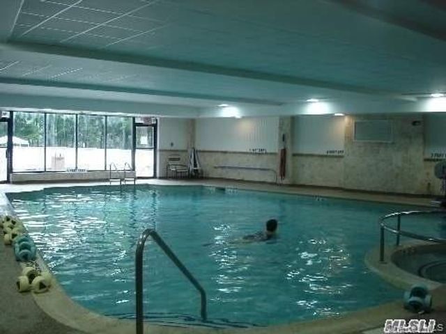 950 Skyline Drive, Coram, NY 11727