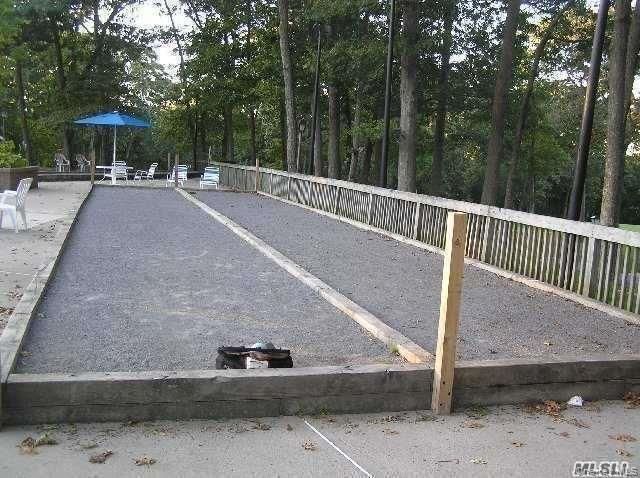 950 Skyline Drive, Coram, NY 11727