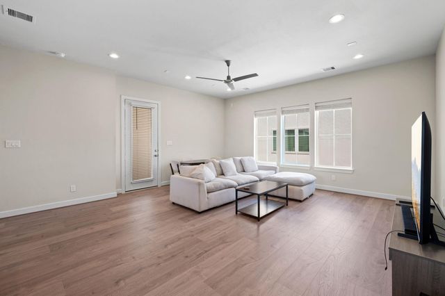 3019 Hicks Street, Houston, TX 77007