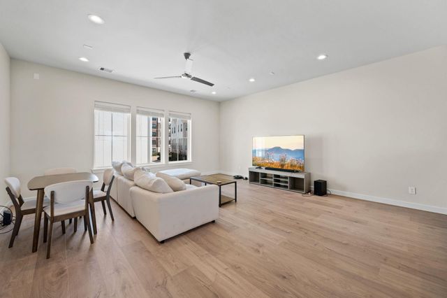 3019 Hicks Street, Houston, TX 77007