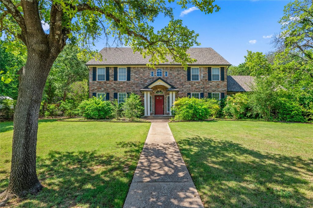 150 Creekside Drive, Double Oak, TX 75077