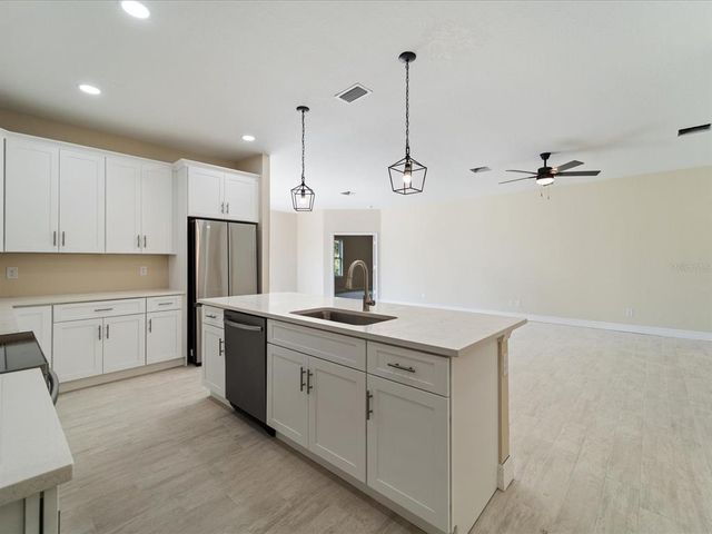 19092 WOODBINE AVENUE, Port Charlotte, FL 33954