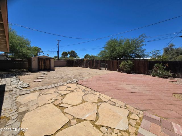 4910 E 25th Street, Tucson, AZ 85711