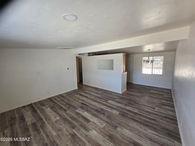 4910 E 25th Street, Tucson, AZ 85711