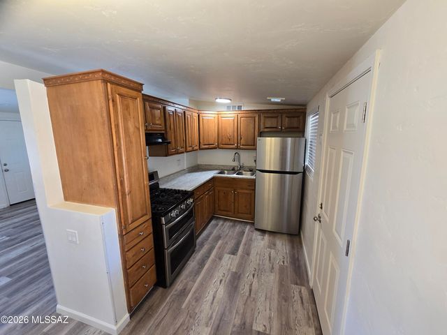 4910 E 25th Street, Tucson, AZ 85711