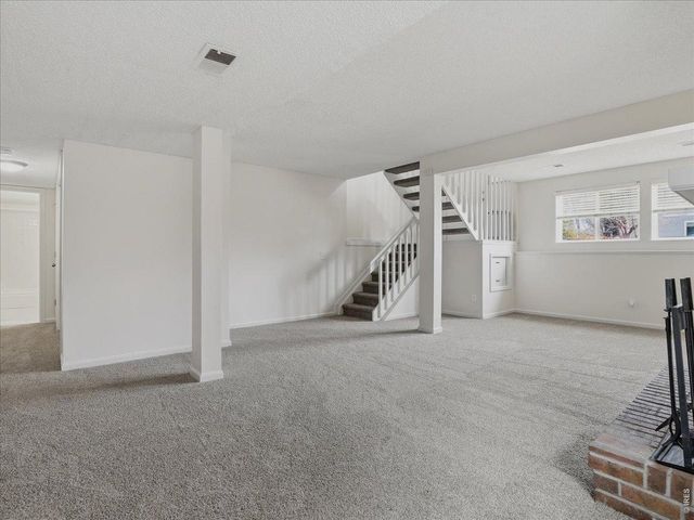 1013 Kremmling Ln, Fort Collins, CO 80526