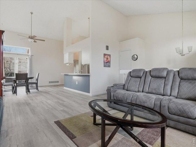 1013 Kremmling Ln, Fort Collins, CO 80526