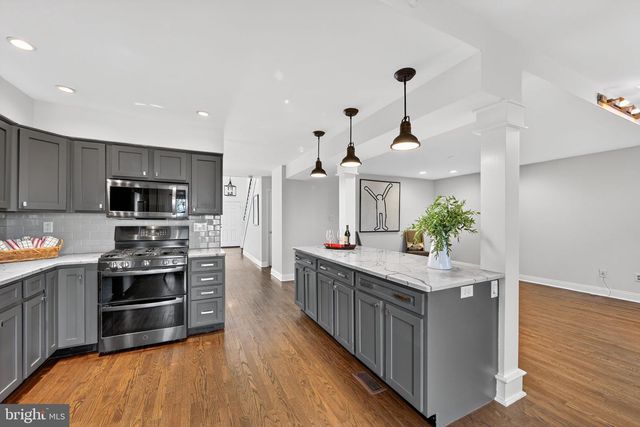 34 MAY APPLE DR, Downingtown, PA 19335