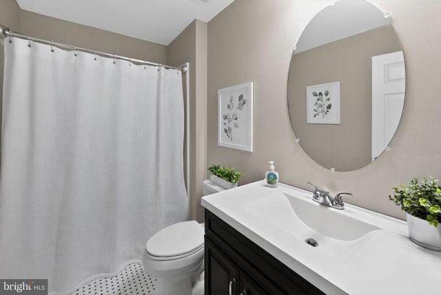 34 MAY APPLE DR, Downingtown, PA 19335