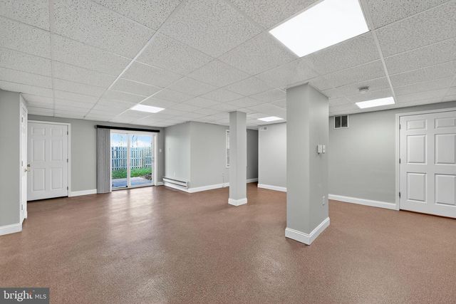 34 MAY APPLE DR, Downingtown, PA 19335