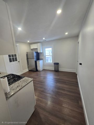 1 Rockdale Ave 2, Lowell, MA 01854