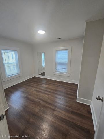 1 Rockdale Ave 2, Lowell, MA 01854