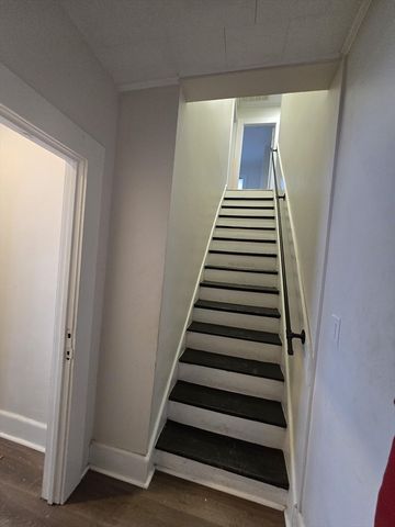 1 Rockdale Ave 2, Lowell, MA 01854