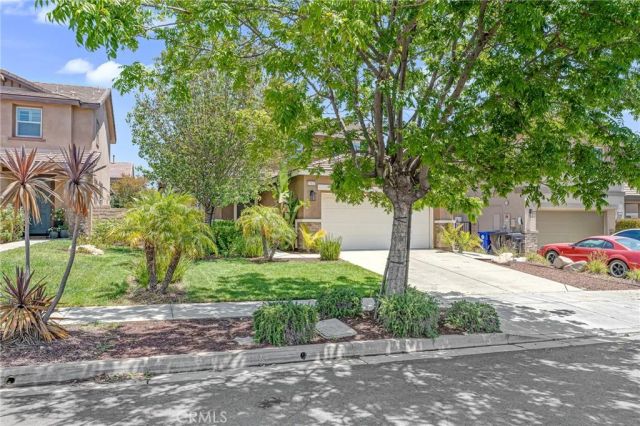 17643 Perilla, San Bernardino, CA 92407