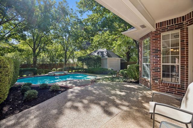 3718 Lakeview Drive, Grapevine, TX 76051